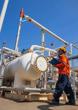 PRESSURE EQUIPMENT