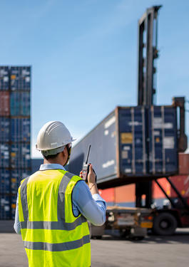 TRANSPORT & LOGISTICS